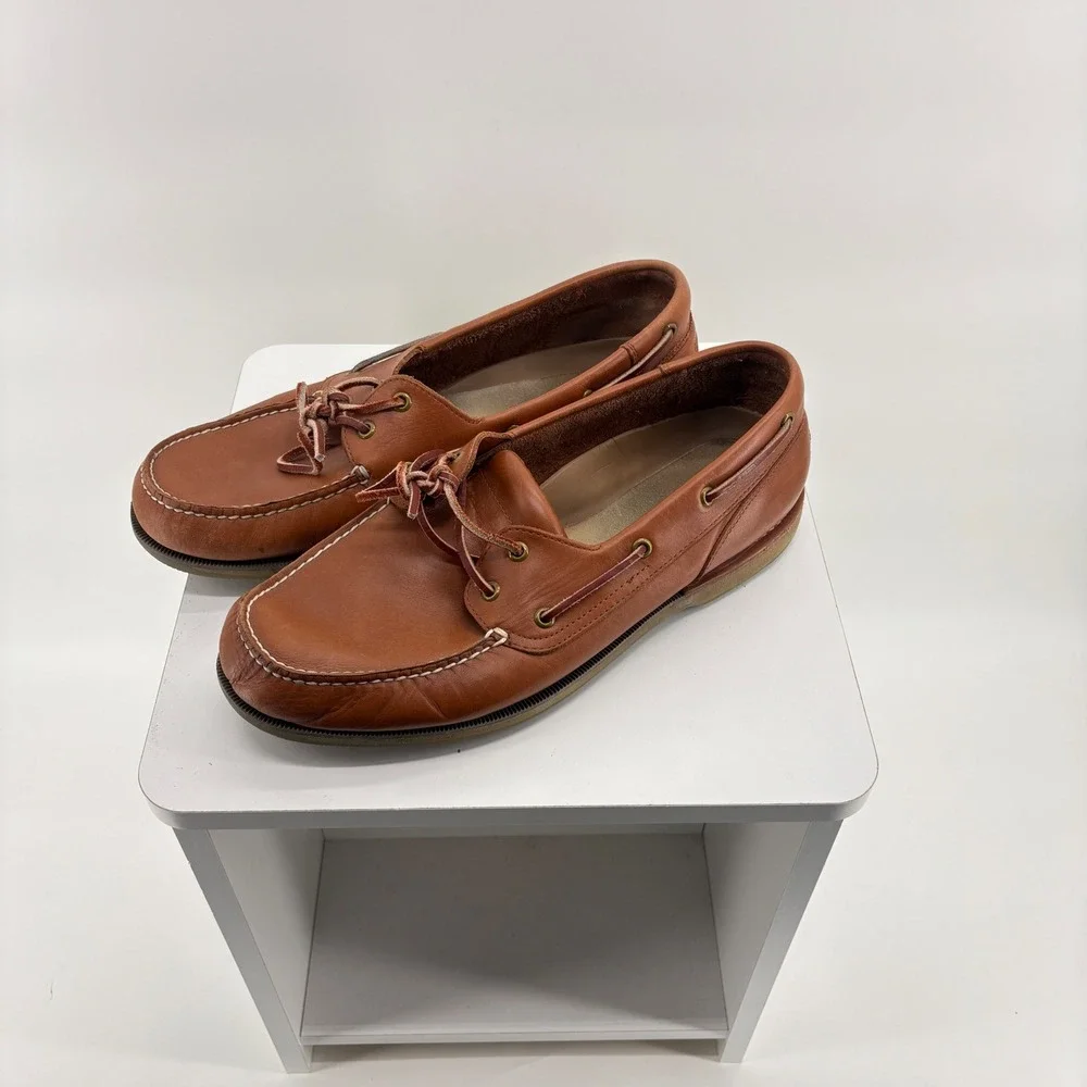 Rockport leather boat